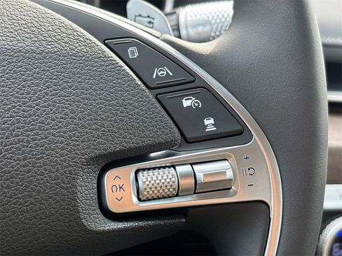 Used 2024 Genesis G80 image 10