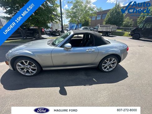 Used 2014 MAZDA MX-5 Miata Grand Touring w/ Premium Package RWD image 9