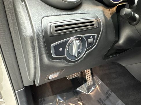 Used 2022 Mercedes-Benz GLC 300 4MATIC image 52