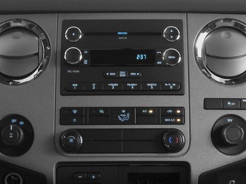 Used 2016 Ford F350 XLT w/ XLT Premium Package AWD/4WD image 11