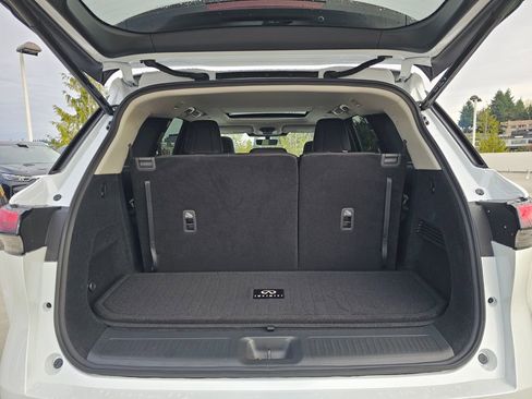 New 2026 INFINITI QX60 Luxe w/ Cargo Package image 25