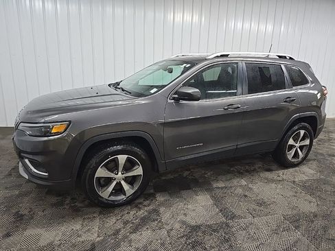 Used 2019 Jeep Cherokee Limited image 6