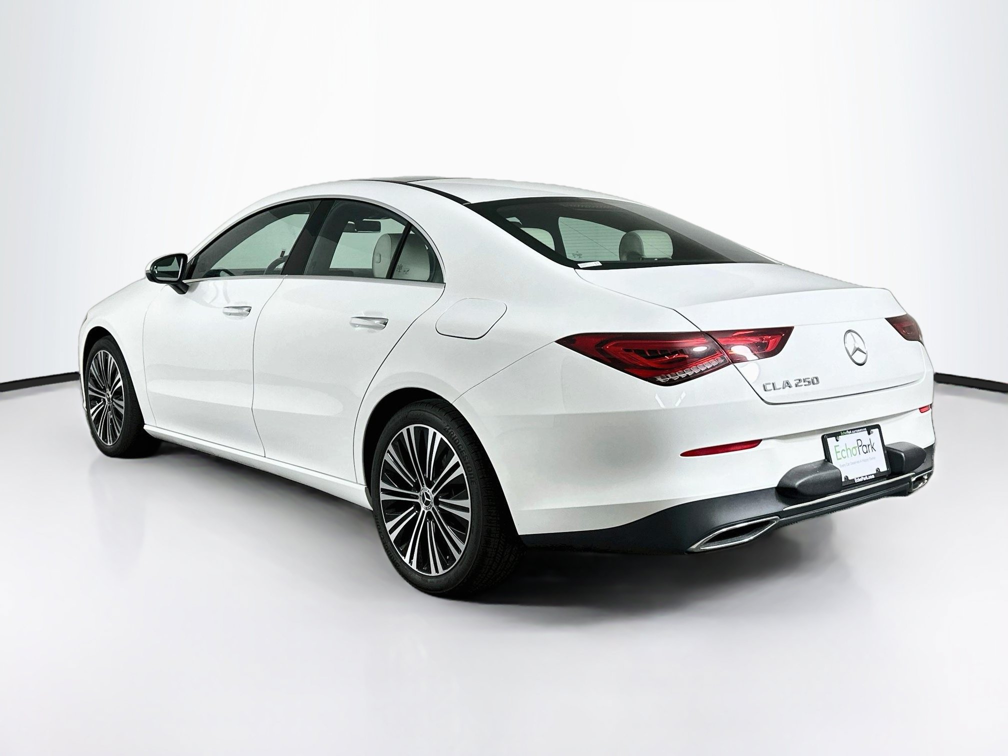 Used 2023 Mercedes-Benz CLA 250 image 5