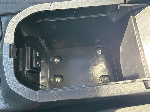 Used 2019 Toyota RAV4 XLE w/ Convenience Package AWD/4WD image 29