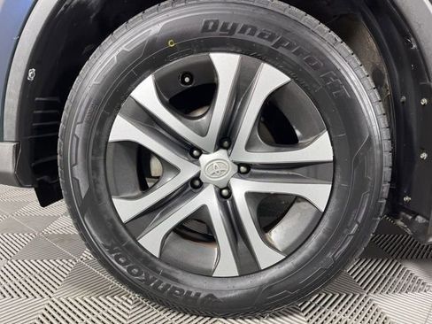 Used 2017 Toyota RAV4 LE FWD image 13