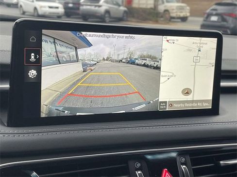 Used 2023 Genesis G70 2.0T image 23