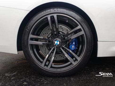 Used 2017 BMW M4 Convertible image 50