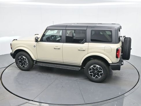 New 2025 Ford Bronco Outer Banks image 34