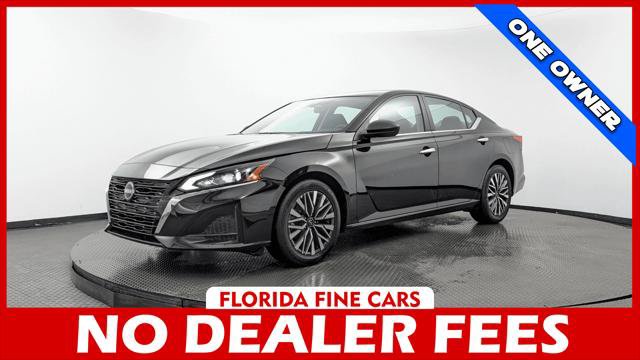 Used 2025 Nissan Altima 2.5 SV FWD image 1