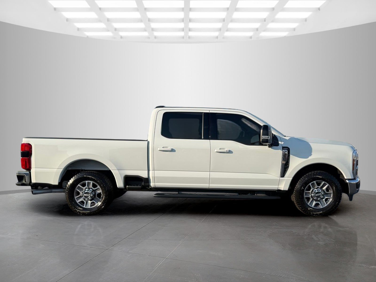Used 2026 Ford F350 Lariat RWD image 2