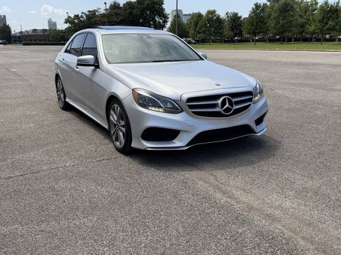 Used 2014 Mercedes-Benz E 350 Sedan image 26