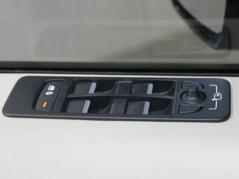 Used 2020 Land Rover Discovery Sport S AWD/4WD image 19
