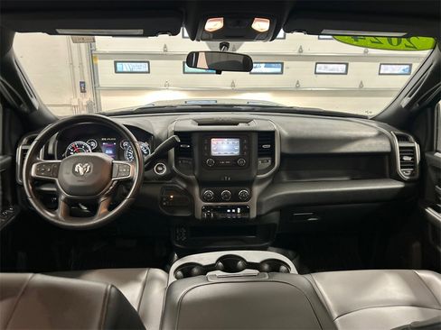 Used 2024 RAM 3500 Tradesman w/ Chrome Appearance Group image 27