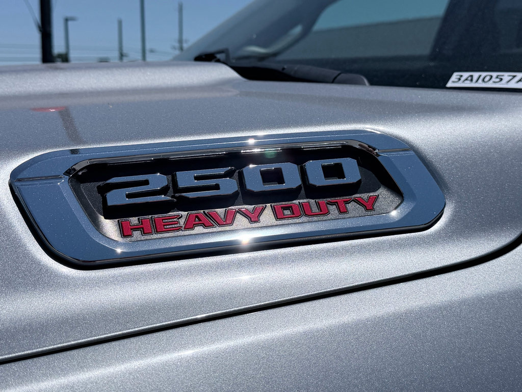 Used 2024 RAM 2500 Laramie AWD/4WD image 10
