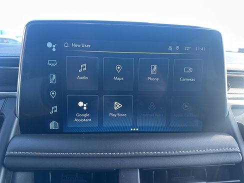 Used 2023 Chevrolet Suburban Premier image 19