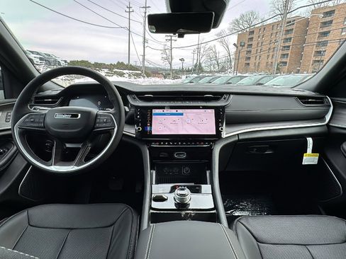 New 2026 Jeep Grand Cherokee L Limited image 17