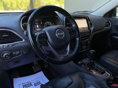 Used 2019 Jeep Cherokee Limited AWD/4WD image 11
