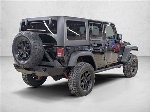 Used 2012 Jeep Wrangler Unlimited Rubicon w/ Connectivity Group image 5