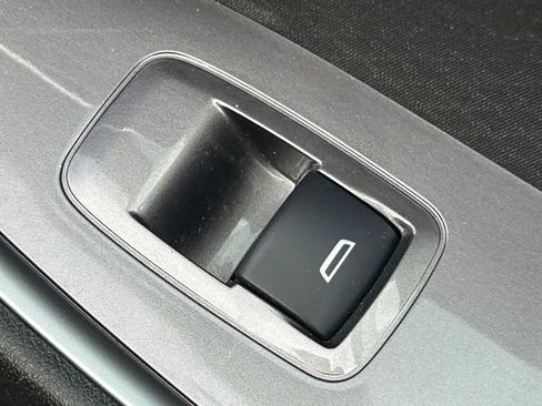 Used 2023 Chevrolet Malibu RS FWD image 34