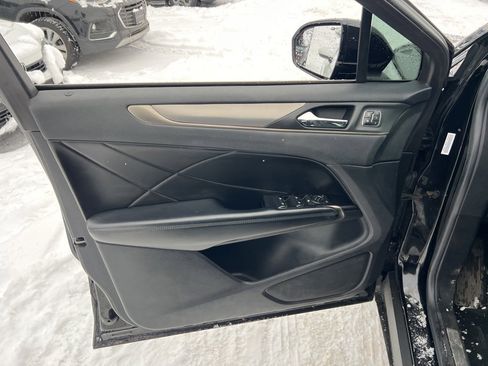 Used 2018 Lincoln MKC Premiere image 20