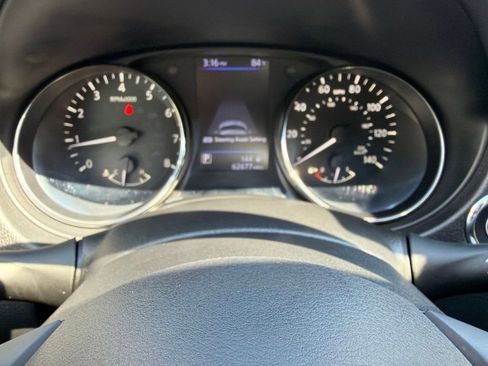 Used 2019 Nissan Rogue Sport SL w/ Premium Package FWD image 31