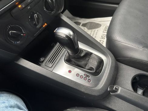 Used 2014 Volkswagen Jetta SE image 18