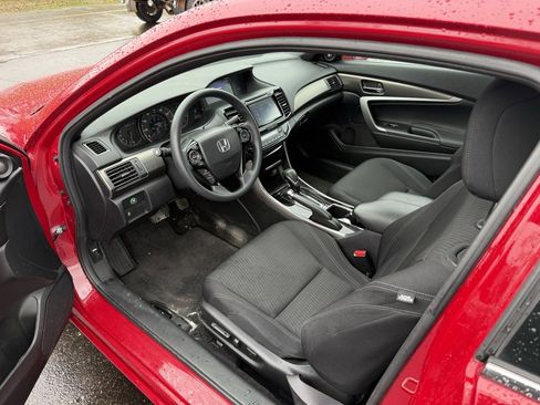 Certified 2017 Honda Accord EX image 6