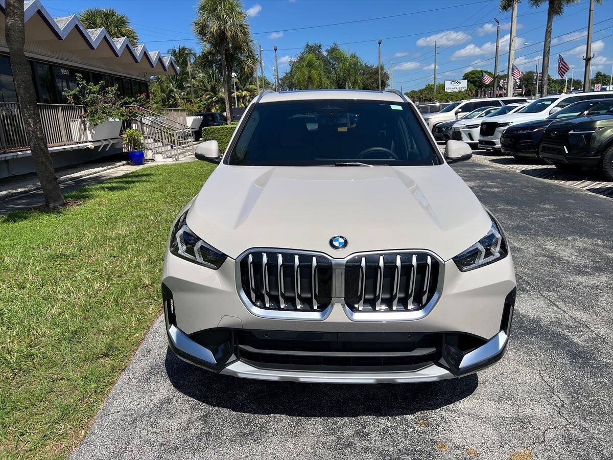 Used 2026 BMW X1 xDrive28i w/ Convenience Package AWD/4WD image 3