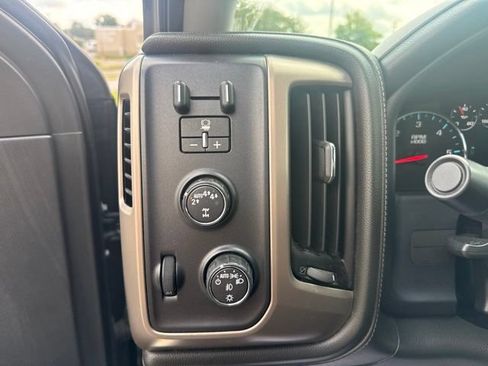 Used 2018 GMC Sierra 1500 Denali AWD/4WD image 20