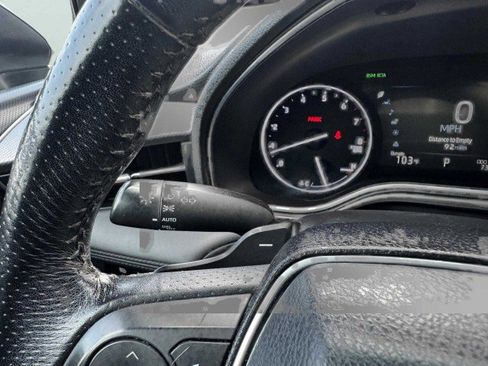 Used 2019 Toyota Avalon XSE image 22