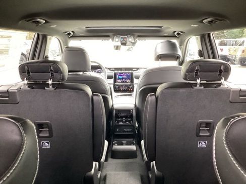 New 2025 Jeep Grand Cherokee L Altitude AWD/4WD image 14