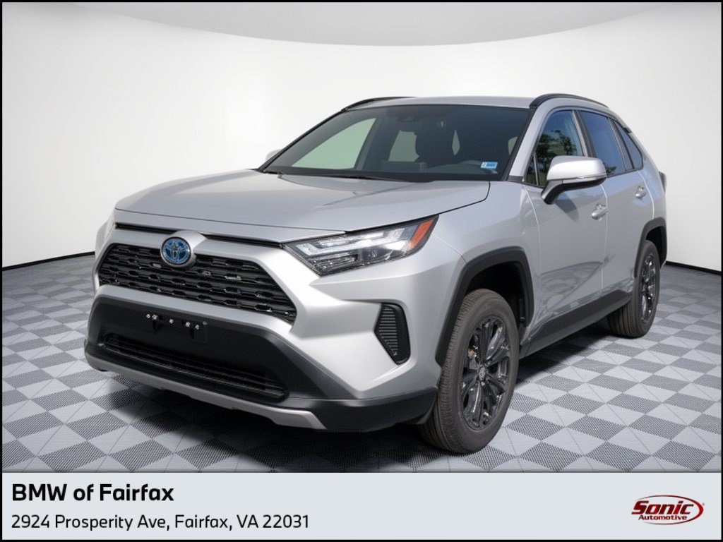 Used 2024 Toyota RAV4 SE w/ Convenience Package AWD/4WD image 1
