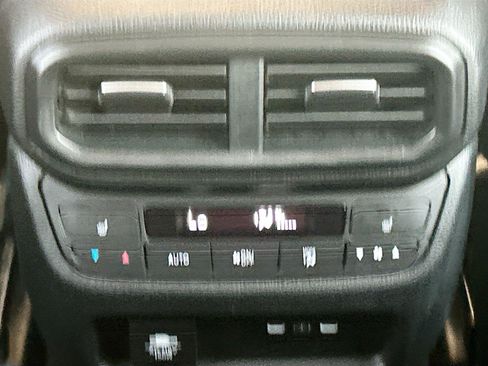 Used 2024 Honda Pilot Elite image 21