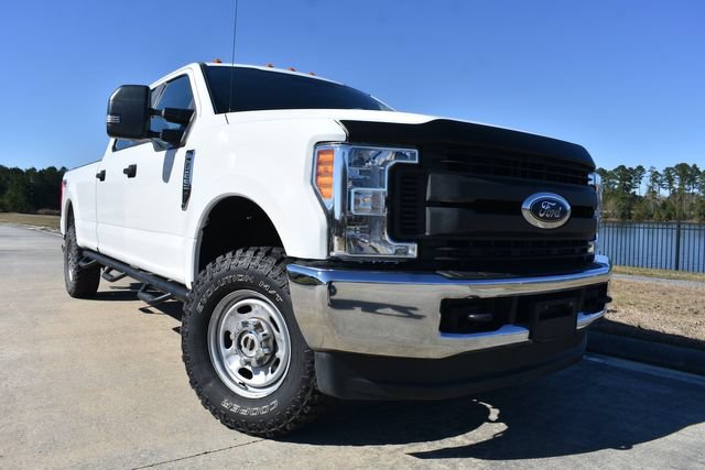 Used 2017 Ford F250 XL w/ Power Equipment Group AWD/4WD image 1