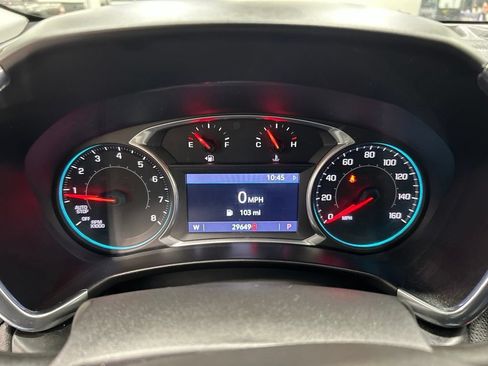 Used 2019 Chevrolet Equinox Premier FWD image 18