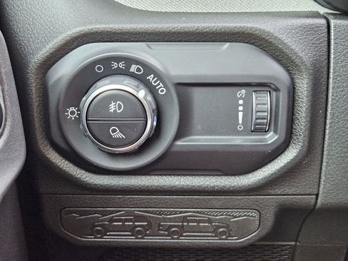 New 2025 Jeep Gladiator Sport image 19