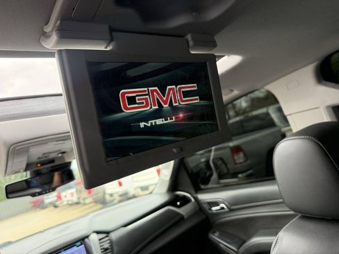 Used 2018 GMC Yukon SLT w/ Open Road Package RWD image 32
