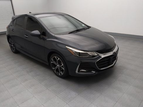 Used 2019 Chevrolet Cruze LT w/ Convenience Package FWD image 13