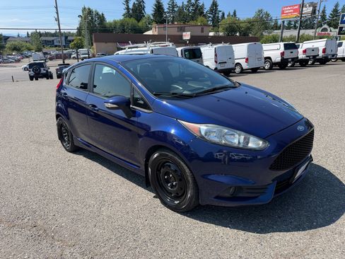 Used 2016 Ford Fiesta ST FWD image 3