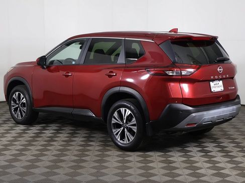 Used 2023 Nissan Rogue SV AWD/4WD image 7