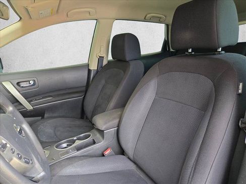 Used 2014 Nissan Rogue S w/ Convenience Package FWD image 10