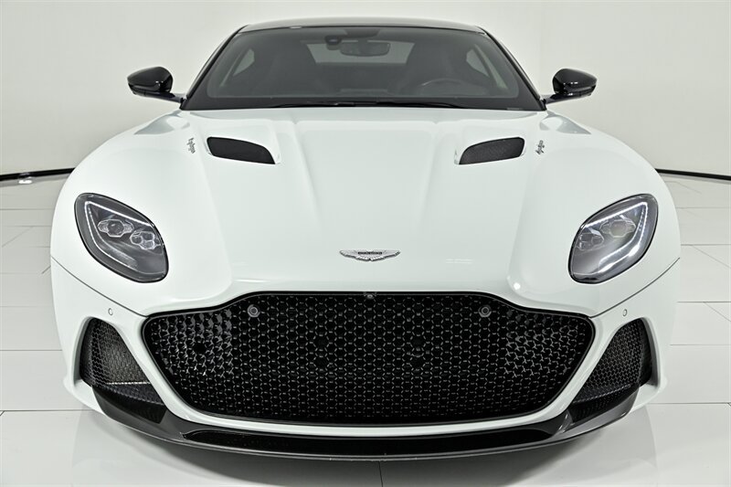 Used 2019 Aston Martin DBS Superleggera RWD image 7