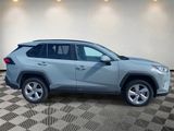 Used 2021 Toyota RAV4 XLE Premium image 2