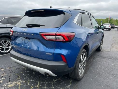 Used 2023 Ford Escape Platinum AWD/4WD image 6