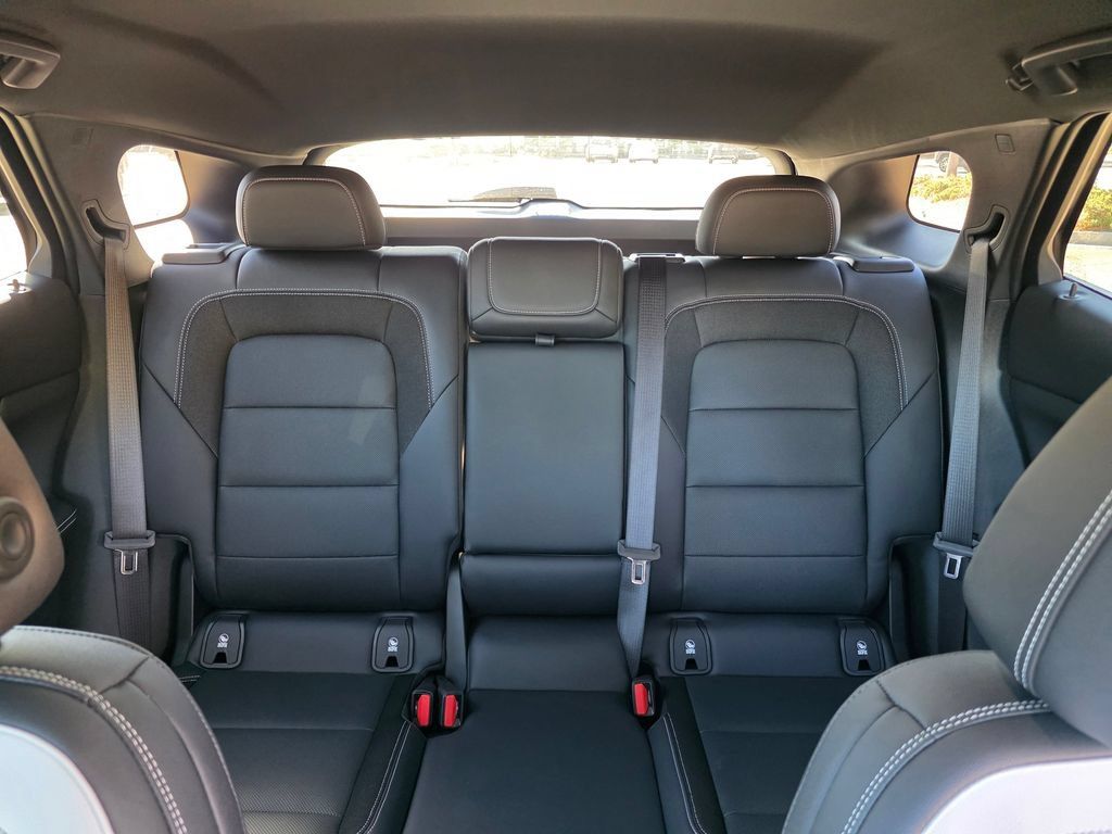 New 2025 Chevrolet Blazer EV LT AWD/4WD image 18