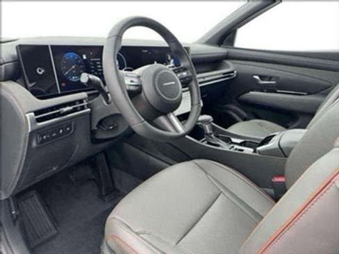 Used 2025 Hyundai Santa Cruz Limited image 16