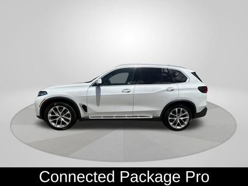 Used 2024 BMW X5 xDrive40i w/ Premium Package image 4