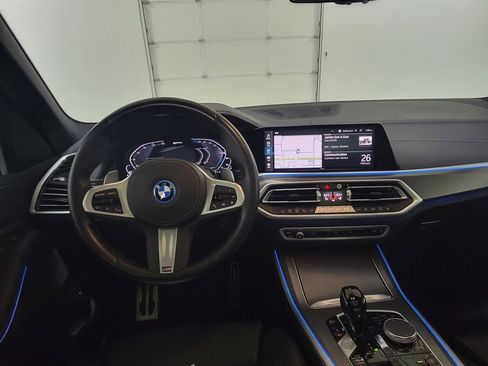 Used 2022 BMW X5 xDrive45e w/ M Sport Package image 14