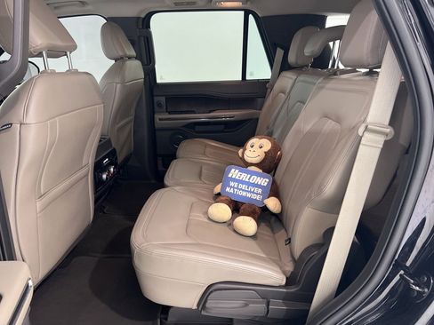 Used 2021 Ford Expedition Limited image 24