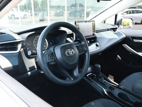 Used 2021 Toyota Corolla LE FWD image 23